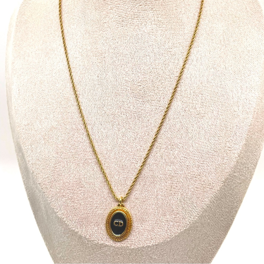Christian Dior Vintage Oval Gold with Black Enamel Pendant Necklace - Picture 3 of 10